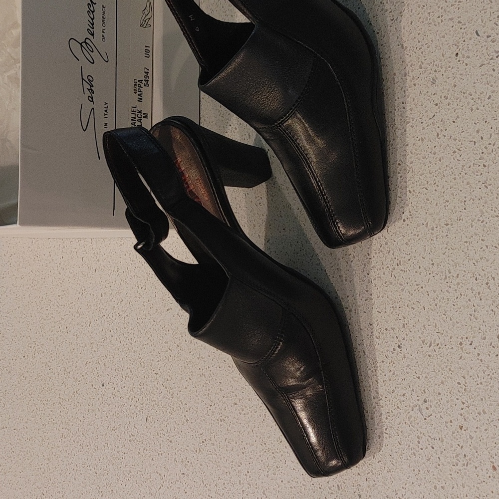 New. Sesto Meucci heels. Size 6.0